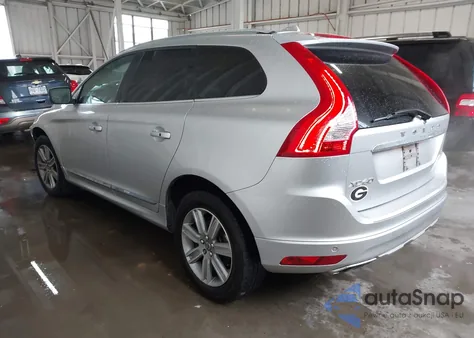 2017 Volvo Xc60 T5 Inscription z USA, uszkodzony, nr VIN YV440MRU2H2122564
